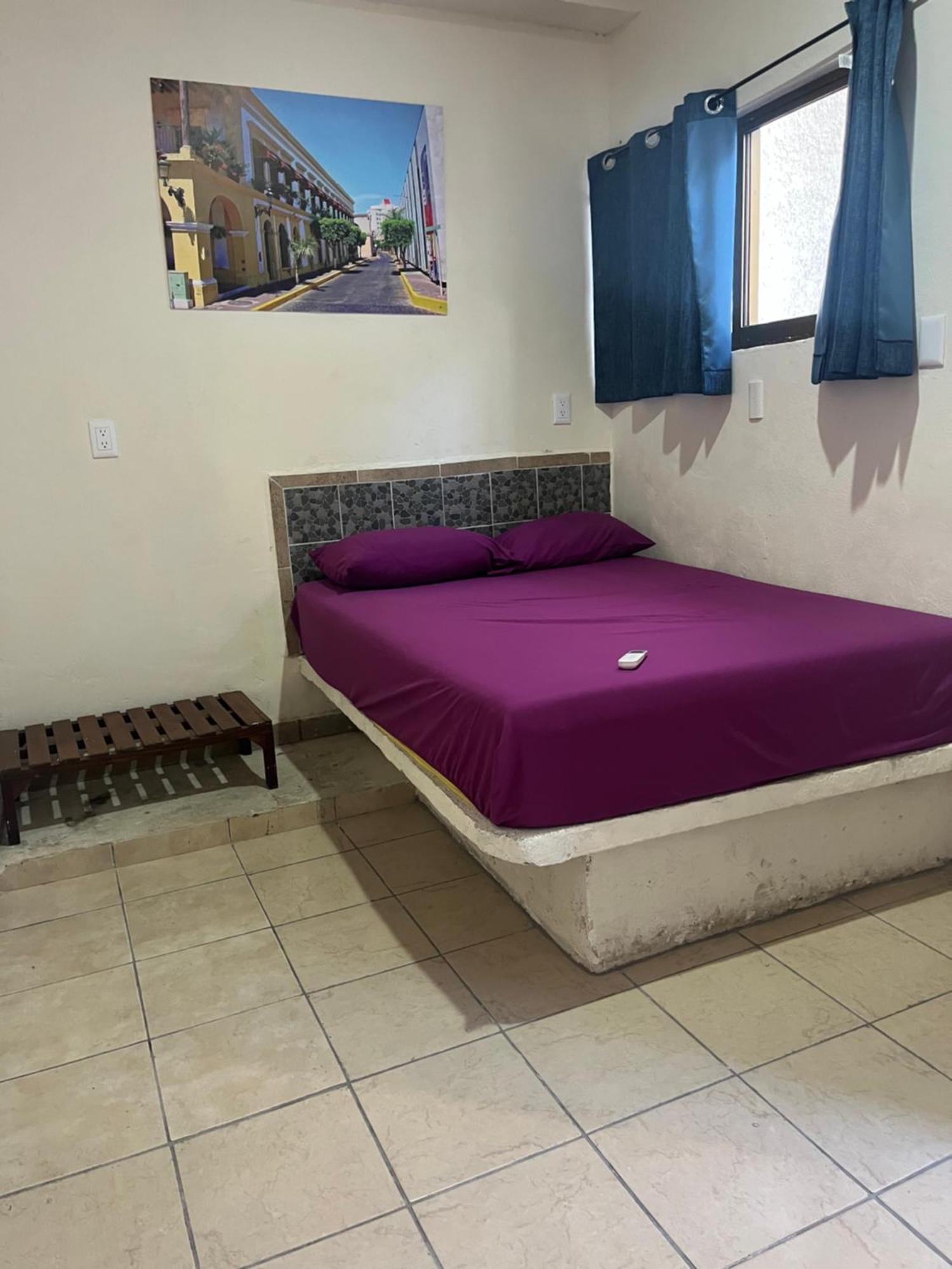 Hostal Perla Mazatlan Bagian luar foto