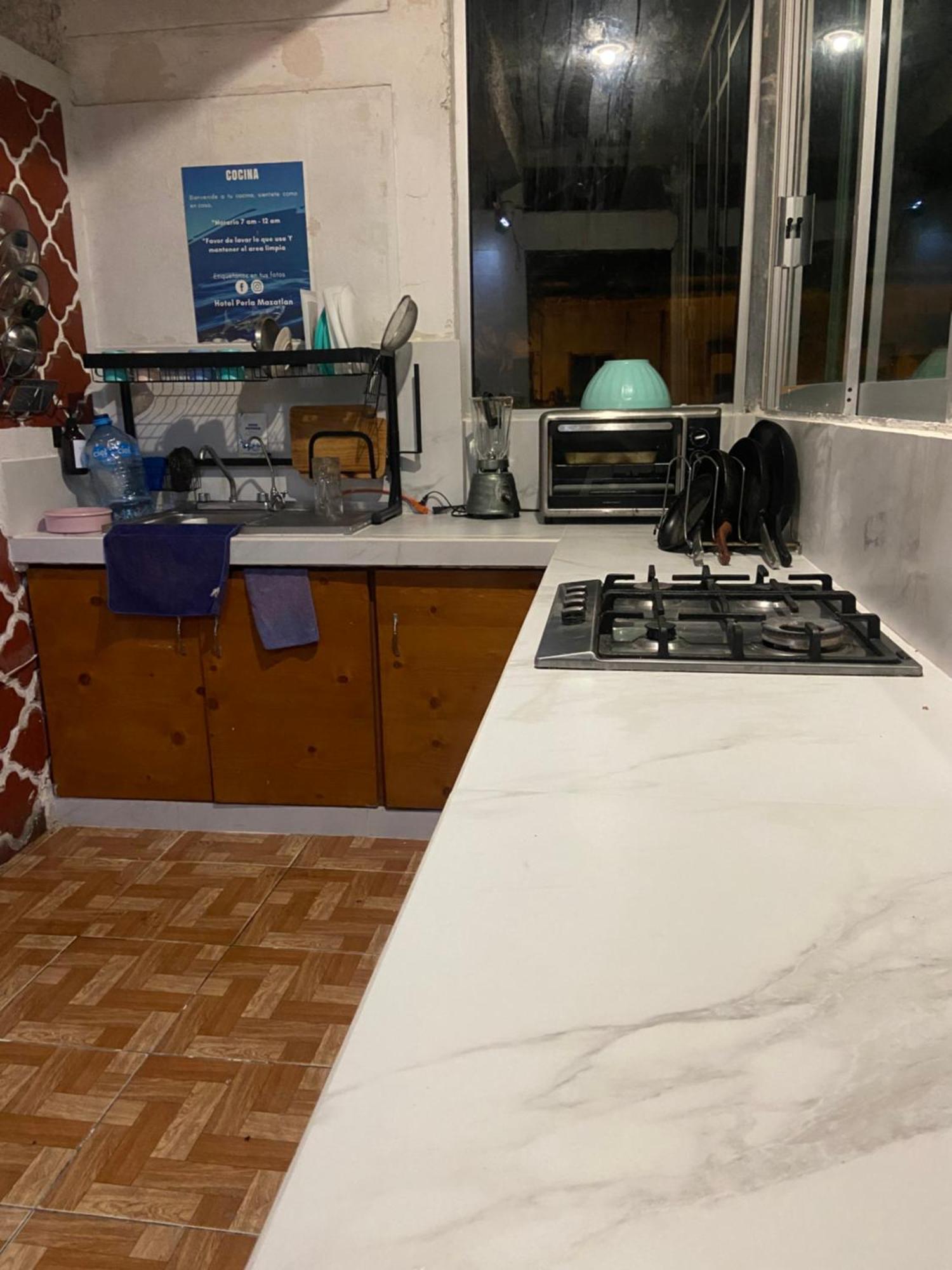 Hostal Perla Mazatlan Bagian luar foto